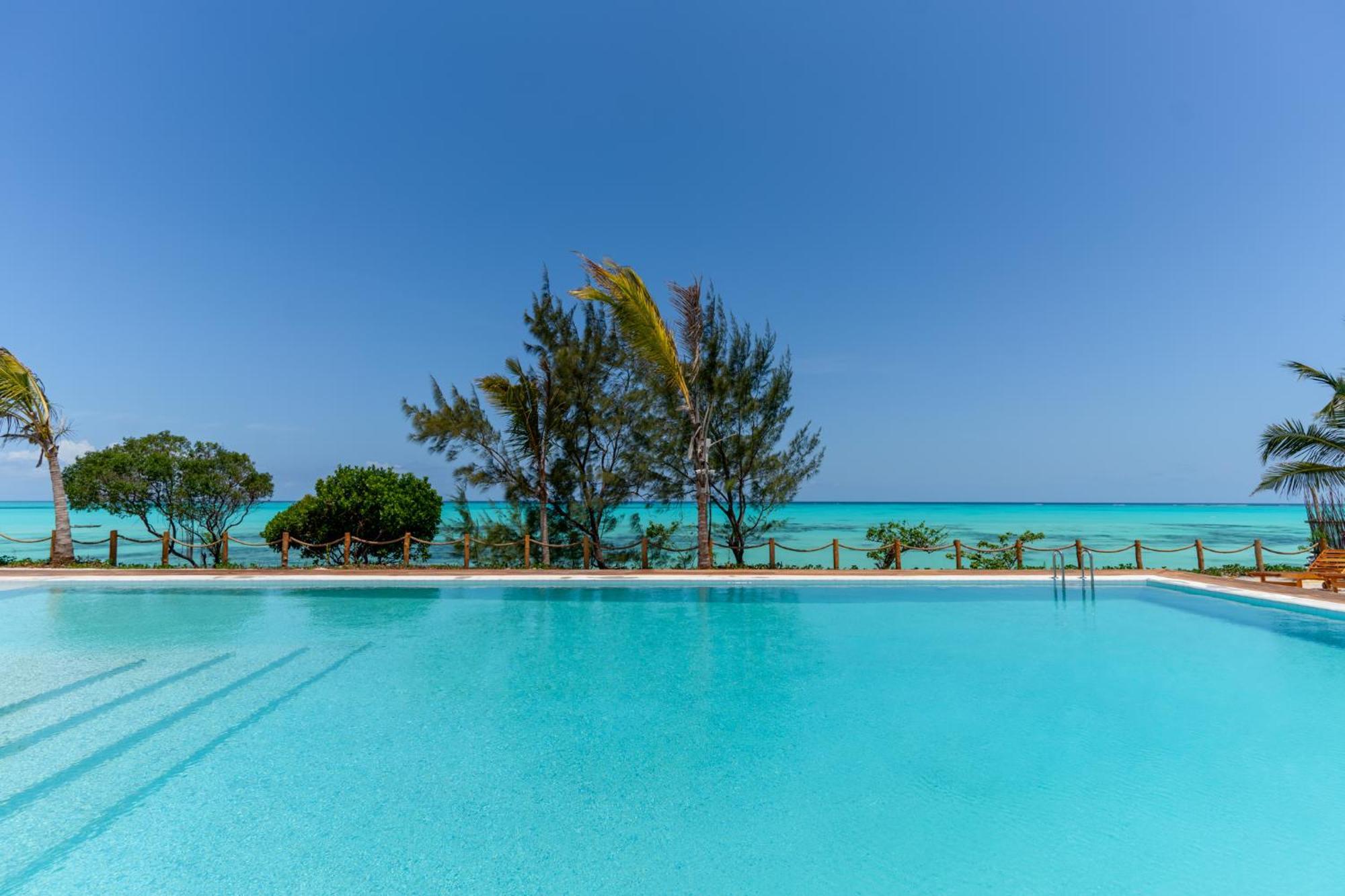 Kaskazi Hotel Zanzibar Джамбіані Екстер'єр фото
