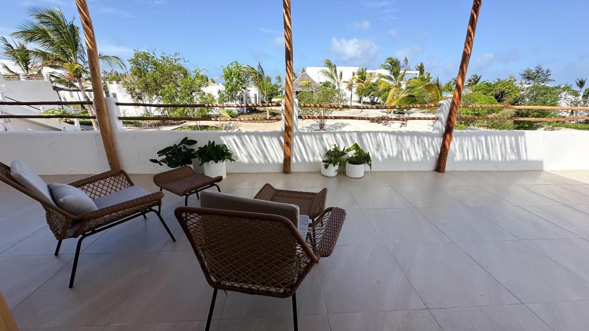 Kaskazi Hotel Zanzibar Джамбіані Екстер'єр фото