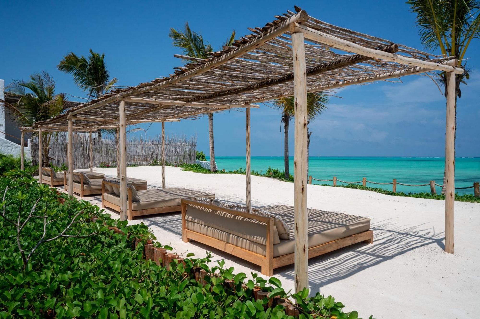 Kaskazi Hotel Zanzibar Джамбіані Екстер'єр фото